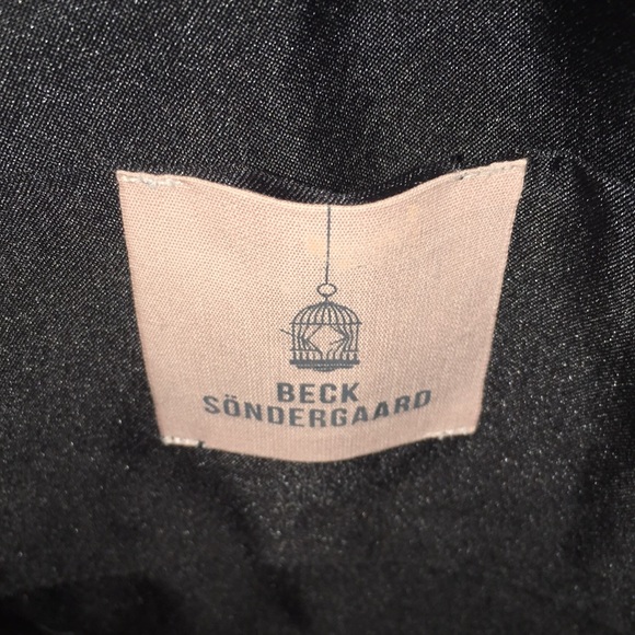 Multi-colour bag with pallets! - Picture 3 of 7